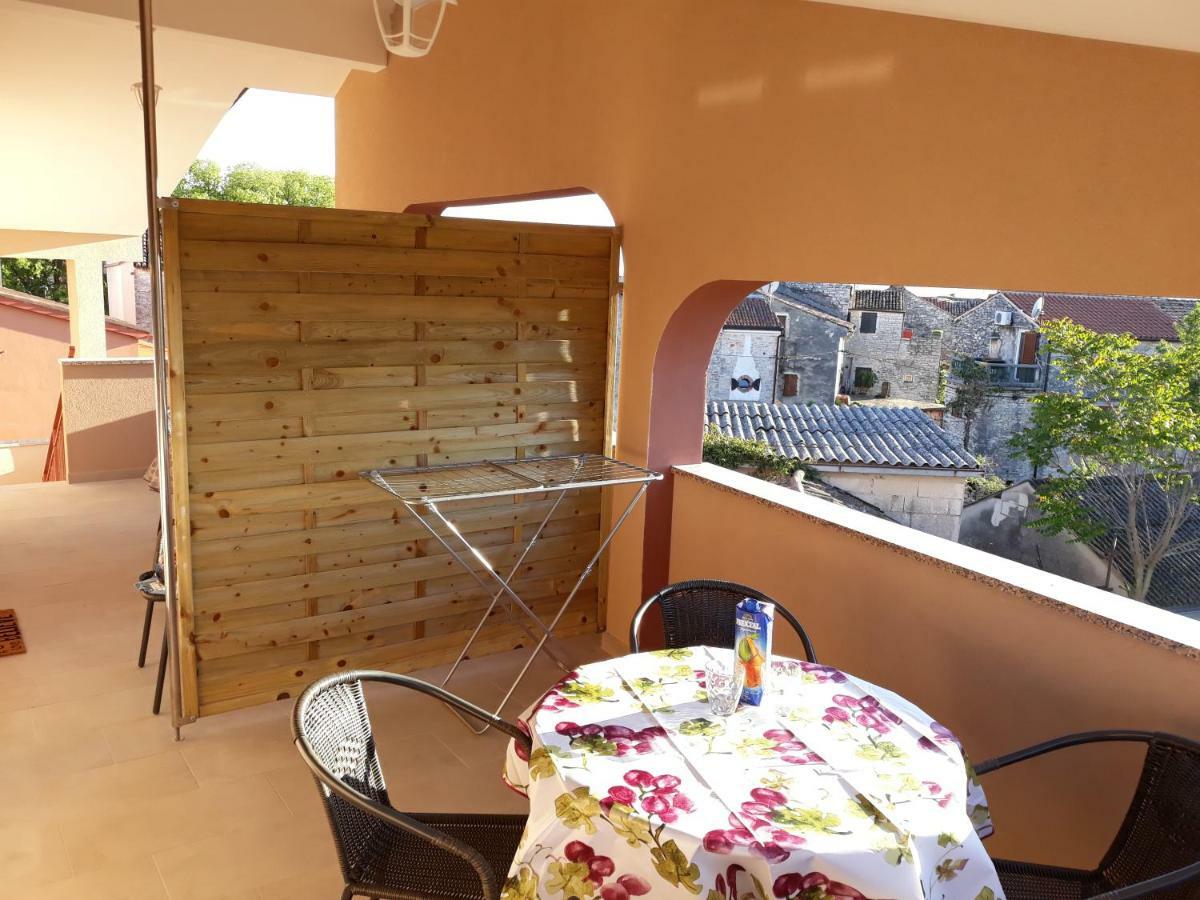 Apartman Deni Peroj Esterno foto